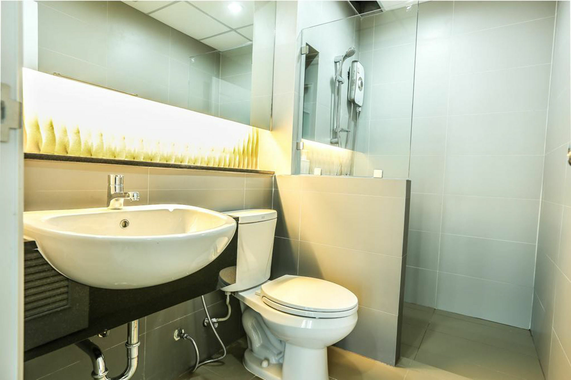 צ'ון בורי Central Place Serviced Apartment Angsila מראה חיצוני תמונה