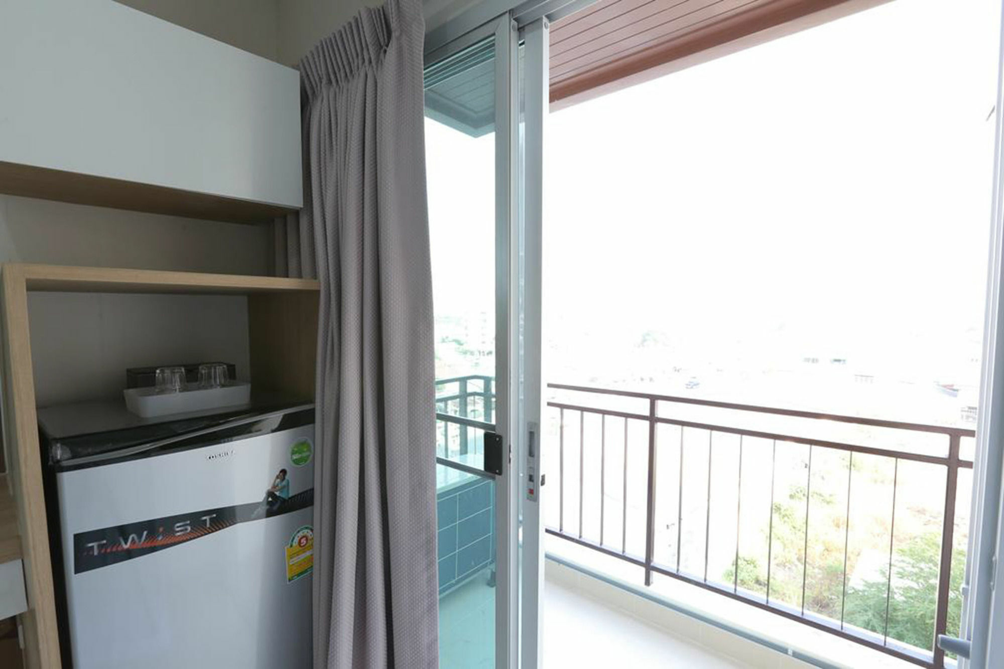 צ'ון בורי Central Place Serviced Apartment Angsila מראה חיצוני תמונה