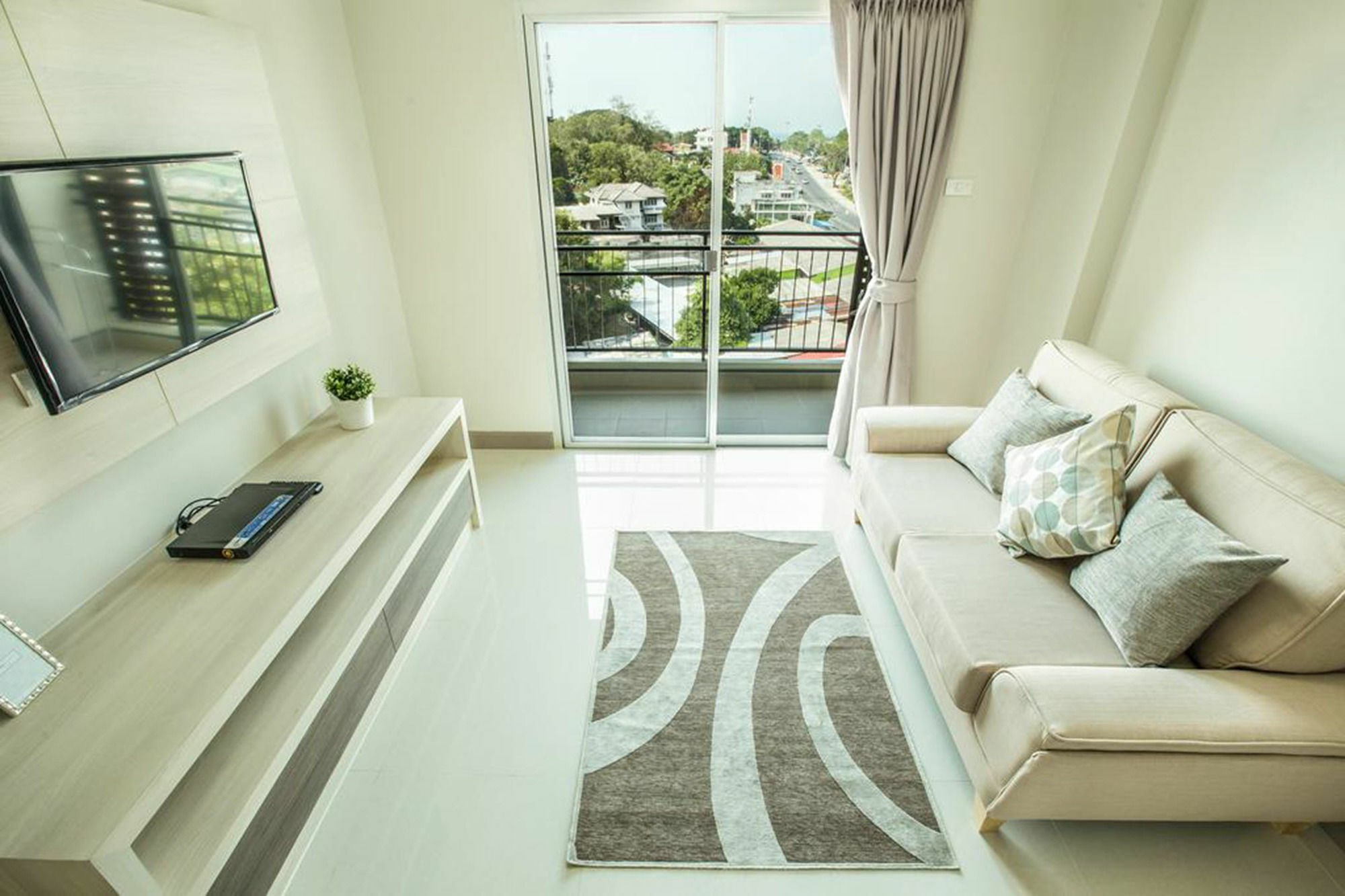 צ'ון בורי Central Place Serviced Apartment Angsila מראה חיצוני תמונה