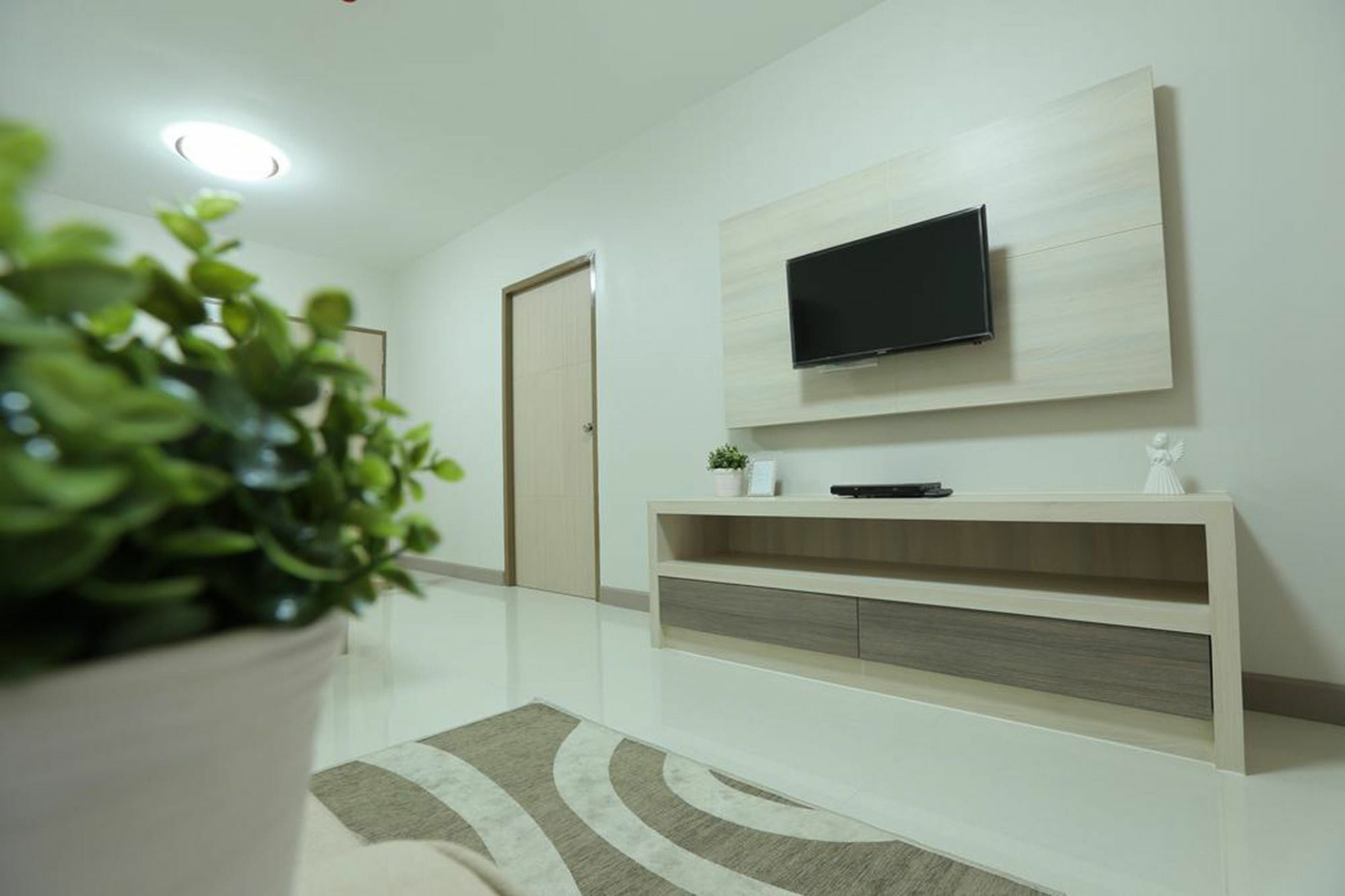 צ'ון בורי Central Place Serviced Apartment Angsila מראה חיצוני תמונה